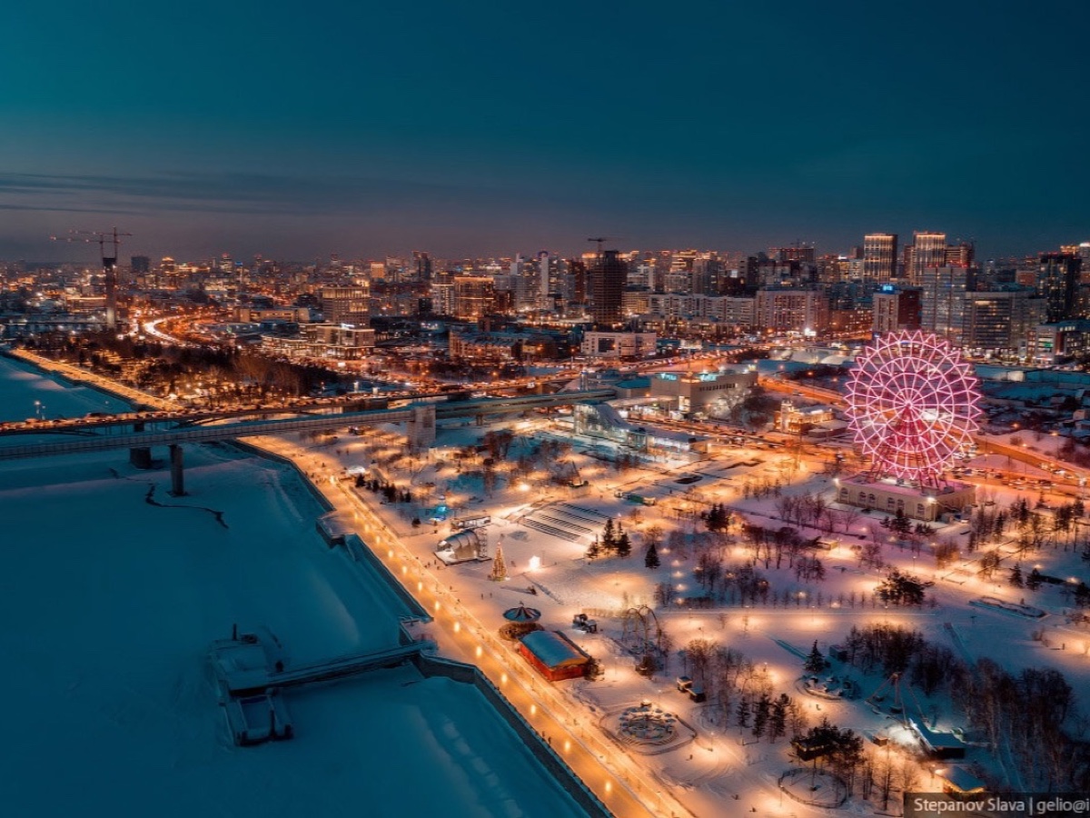 Колесо обозрения 67 метров в Новосибирске